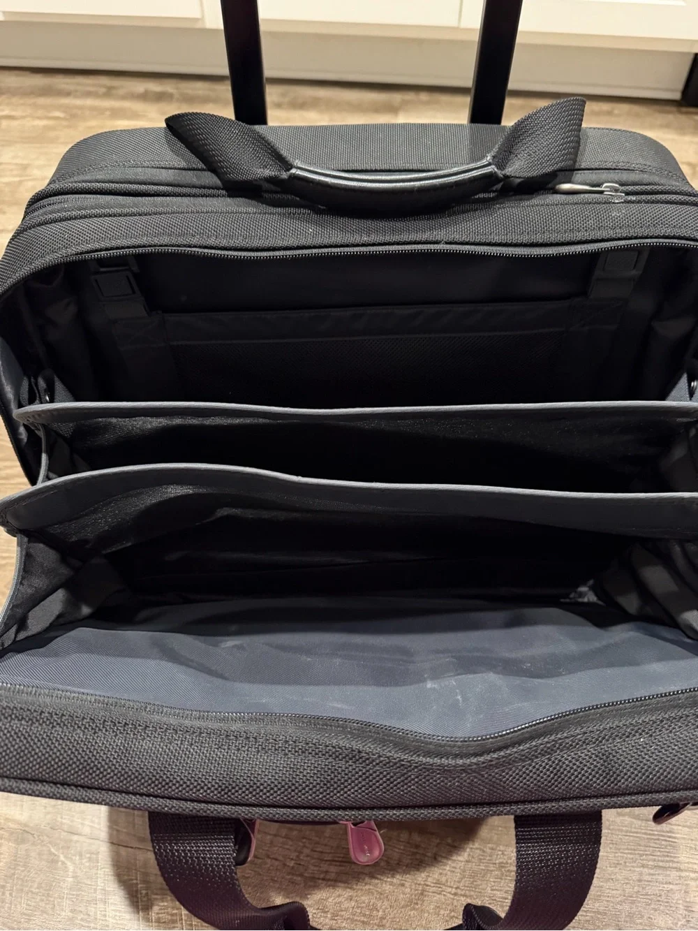 Briggs & Riley Black Rolling Wheeled Carryon Bag Laptop Travel Luggage